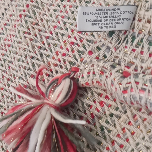 ASPEN Table Runner - Picture 12 of 12